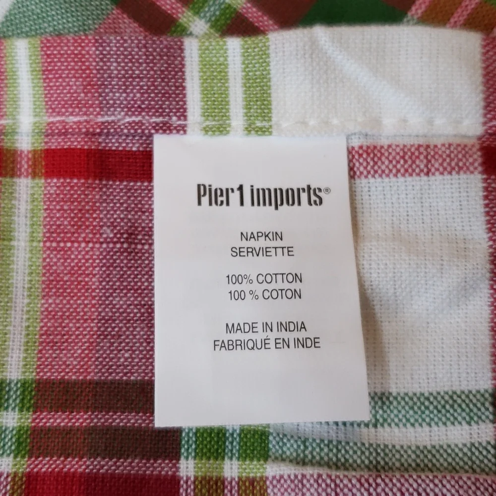 Pier 1 NWT Holiday Plaid Napkins Set of 4